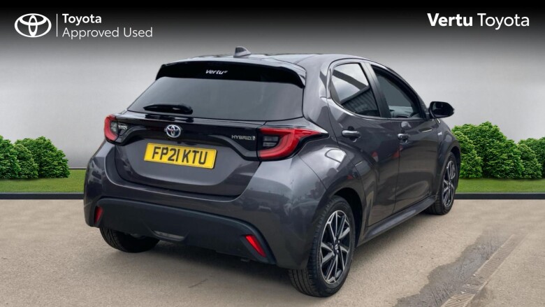 Toyota Yaris 1.5 Hybrid Design 5dr CVT Hybrid Hatchback